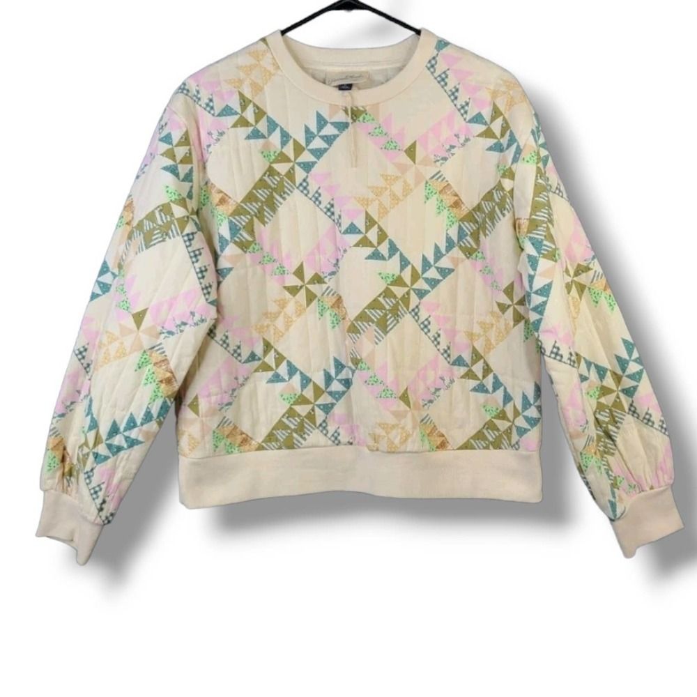 Universal Thread Cream Quilted Crewneck Sweatshirt with Pastel Geometric Print